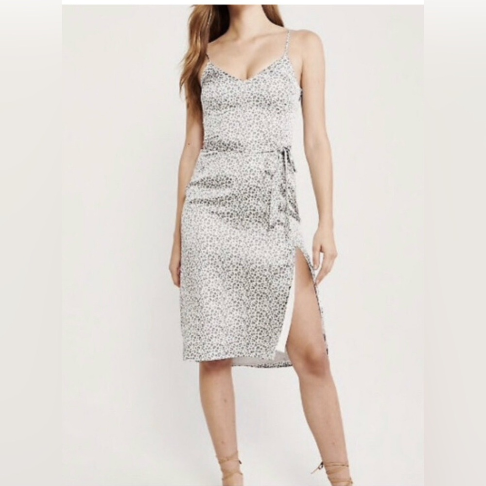 Abercrombie & Fitch Leopard Slip Dress – Size Small